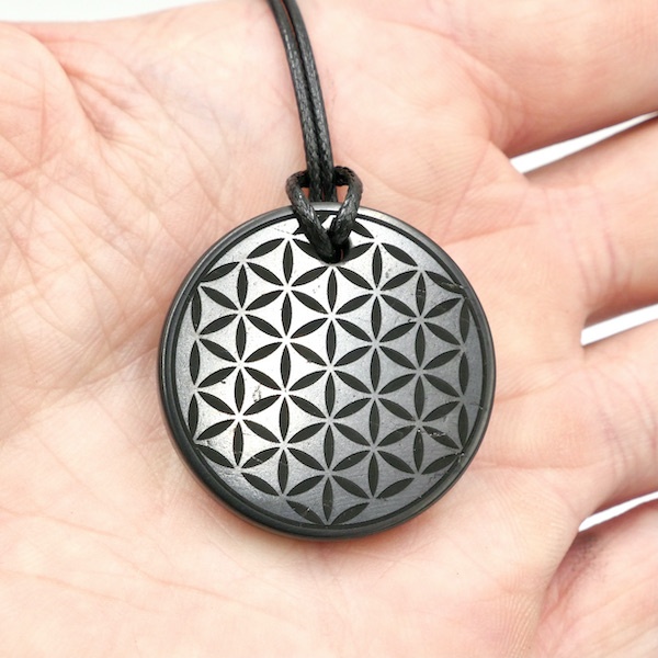 Genuine Shungite necklace engraved Flower of Life 3
