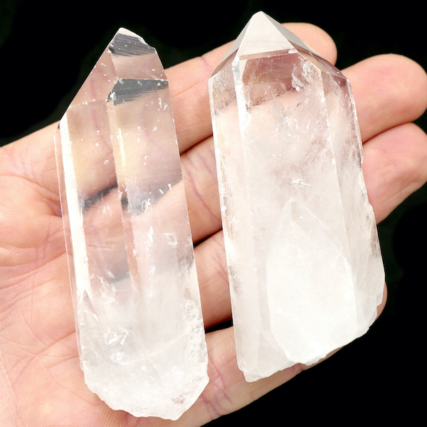 Quartz, Clear Crystal Natural Point 7-8cm 2 Q07 19