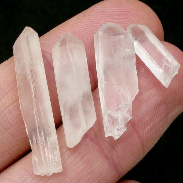 Quartz, Clear Crystal Points >1g PACK OF 10 2 Q07 1