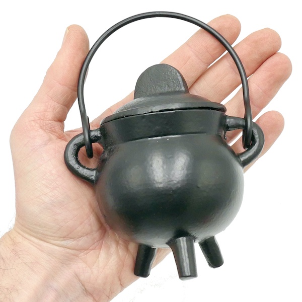 Mini Black Cauldron 12cm Plain 3 PS2 CAU2