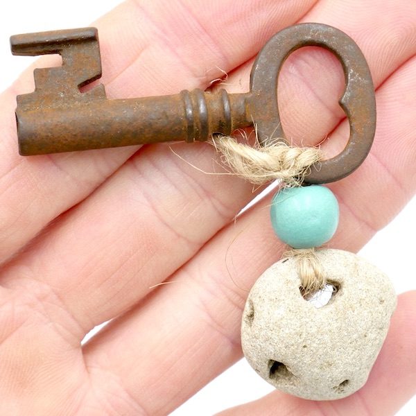 Protection Amulet Hag Stone Key 2