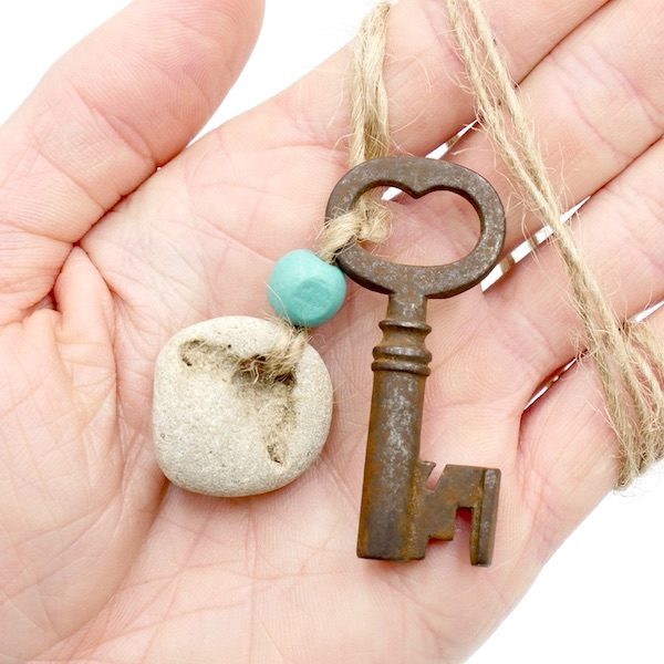 Protection Amulet Hag Stone Key 3