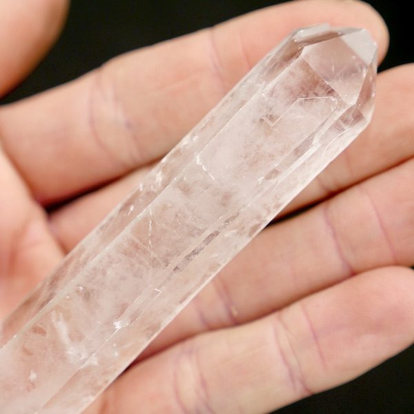 Quartz, Clear Crystal Natural Point 9-10cm 2 Q07 21